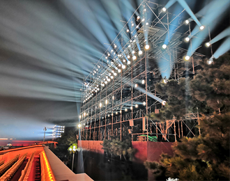 <b>建国70周年晚会灯光架搭建</b>